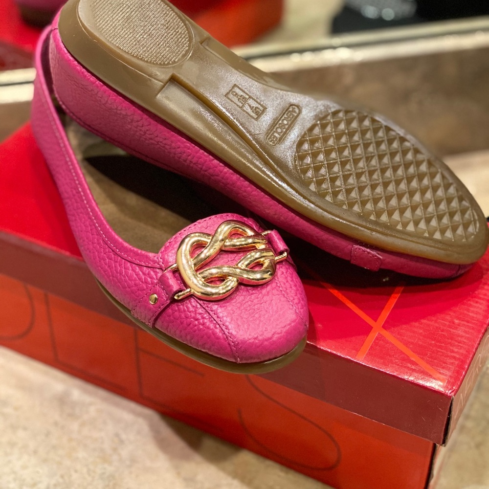 Aerosoles pink leather